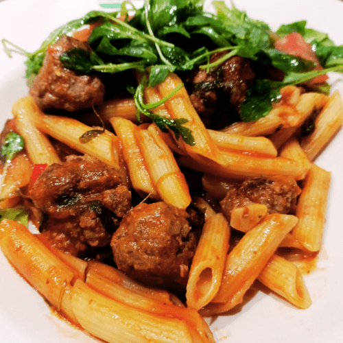 Pasta with Meatballs in Spicy Tomato Sauce