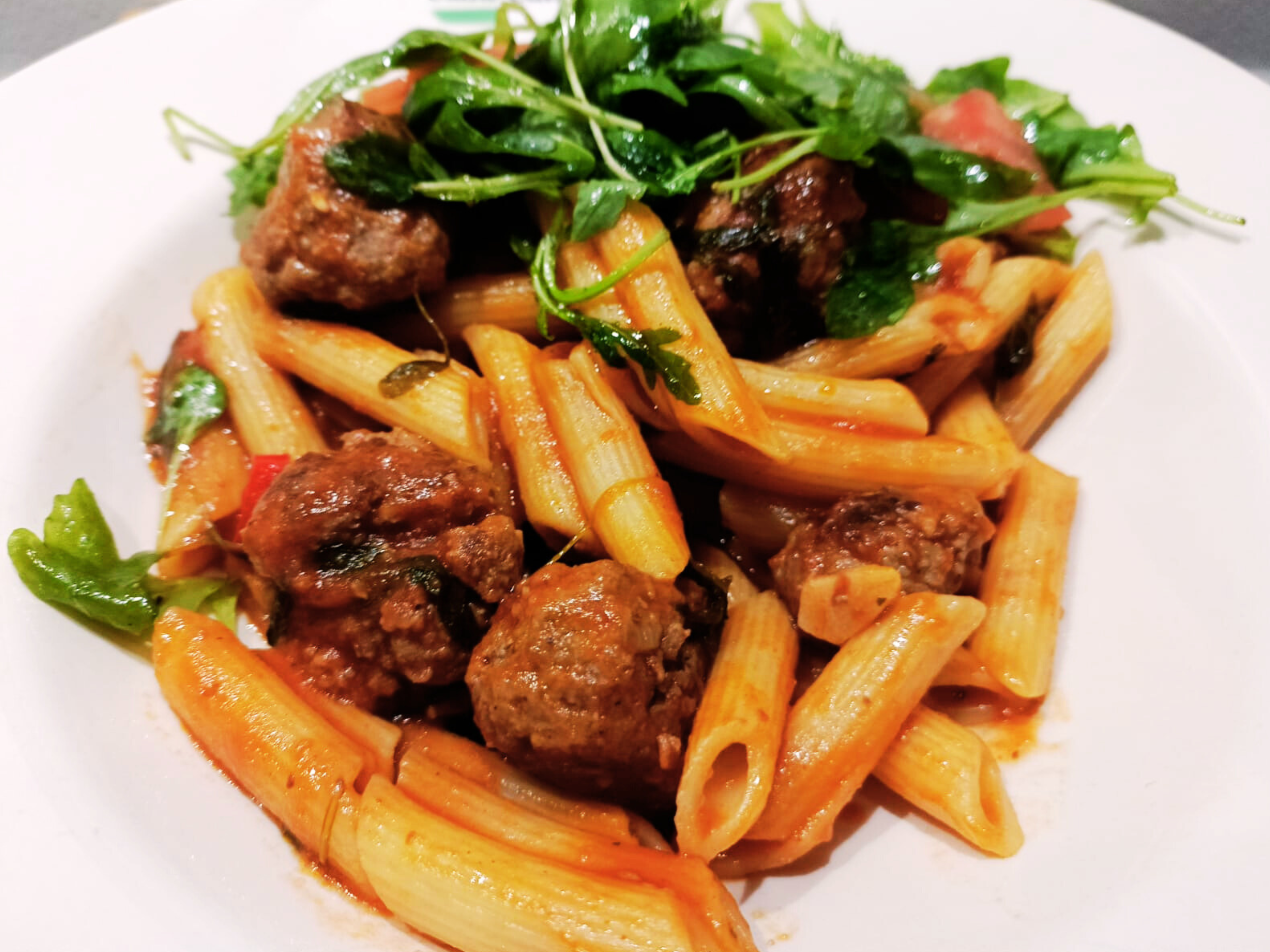 Pasta with Meatballs in Spicy Tomato Sauce